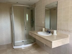 Ensuite 2